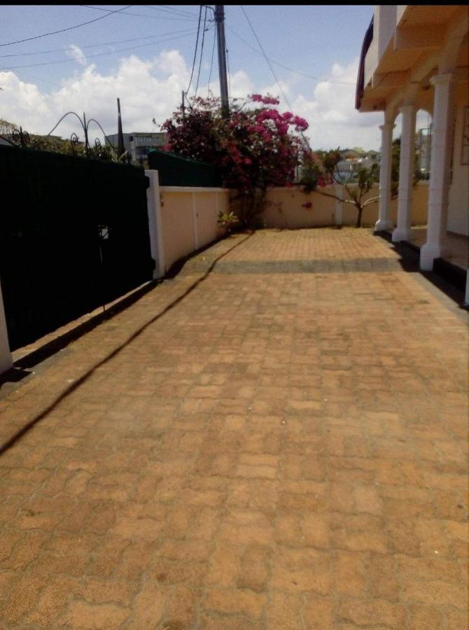 Villa L'Or With Private Pool Flic en Flac Bagian luar foto