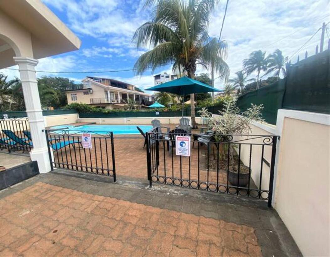 Villa L'Or With Private Pool Flic en Flac Bagian luar foto